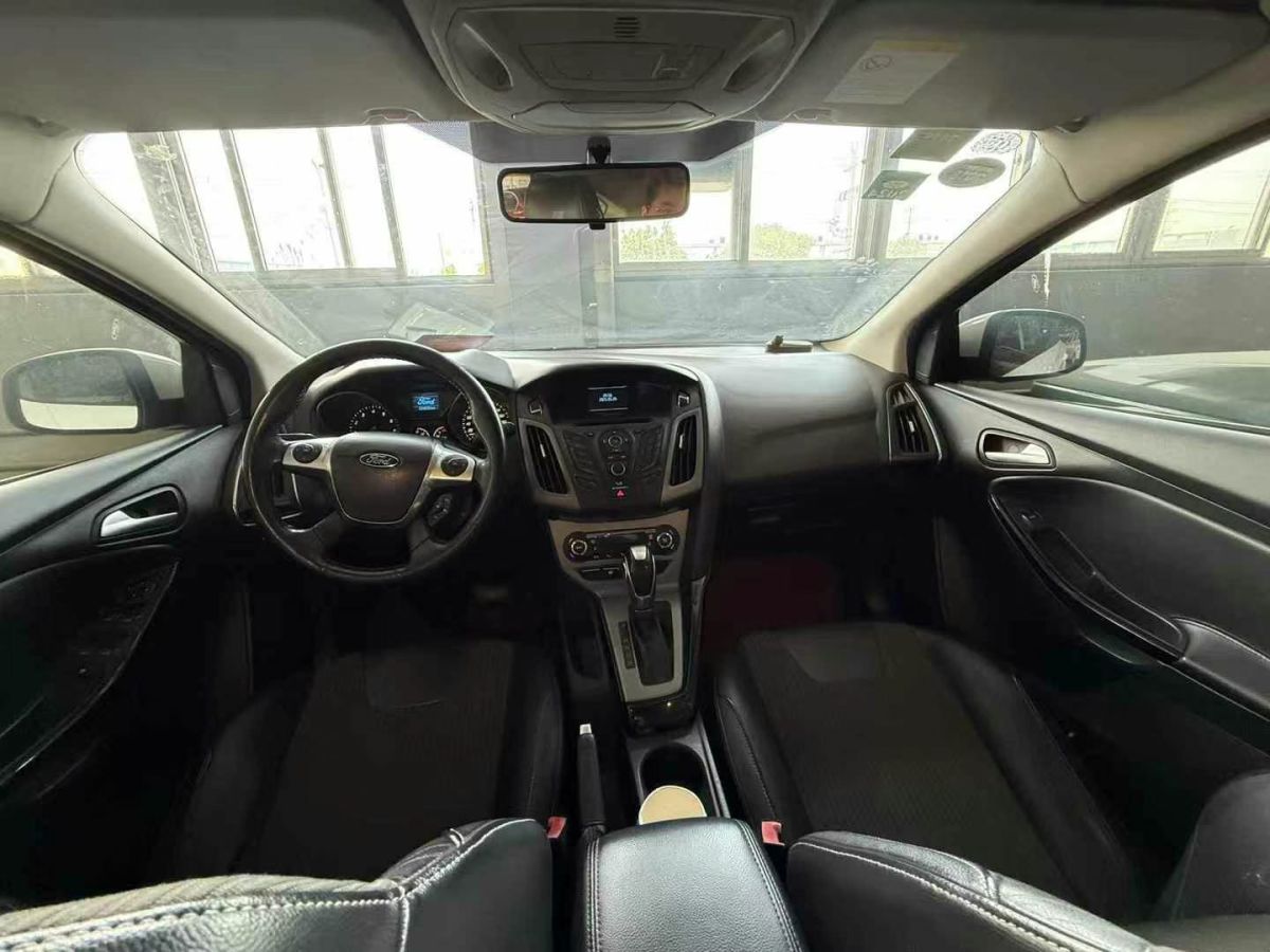 福特 ?？怂? 2013款 2.0T ST 標(biāo)準(zhǔn)版圖片