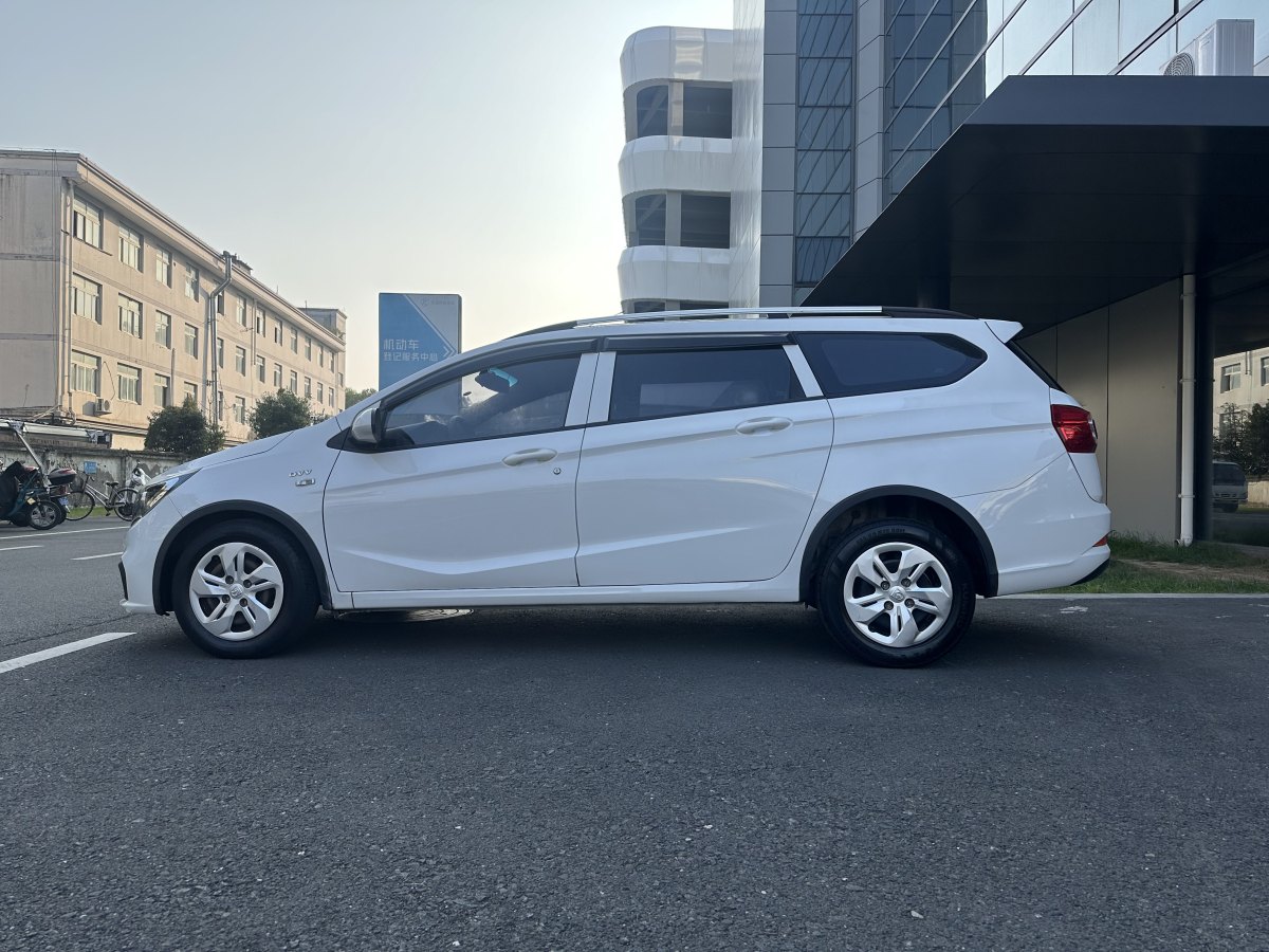 寶駿 310W  2019款  1.5L 手動舒適型 國VI圖片