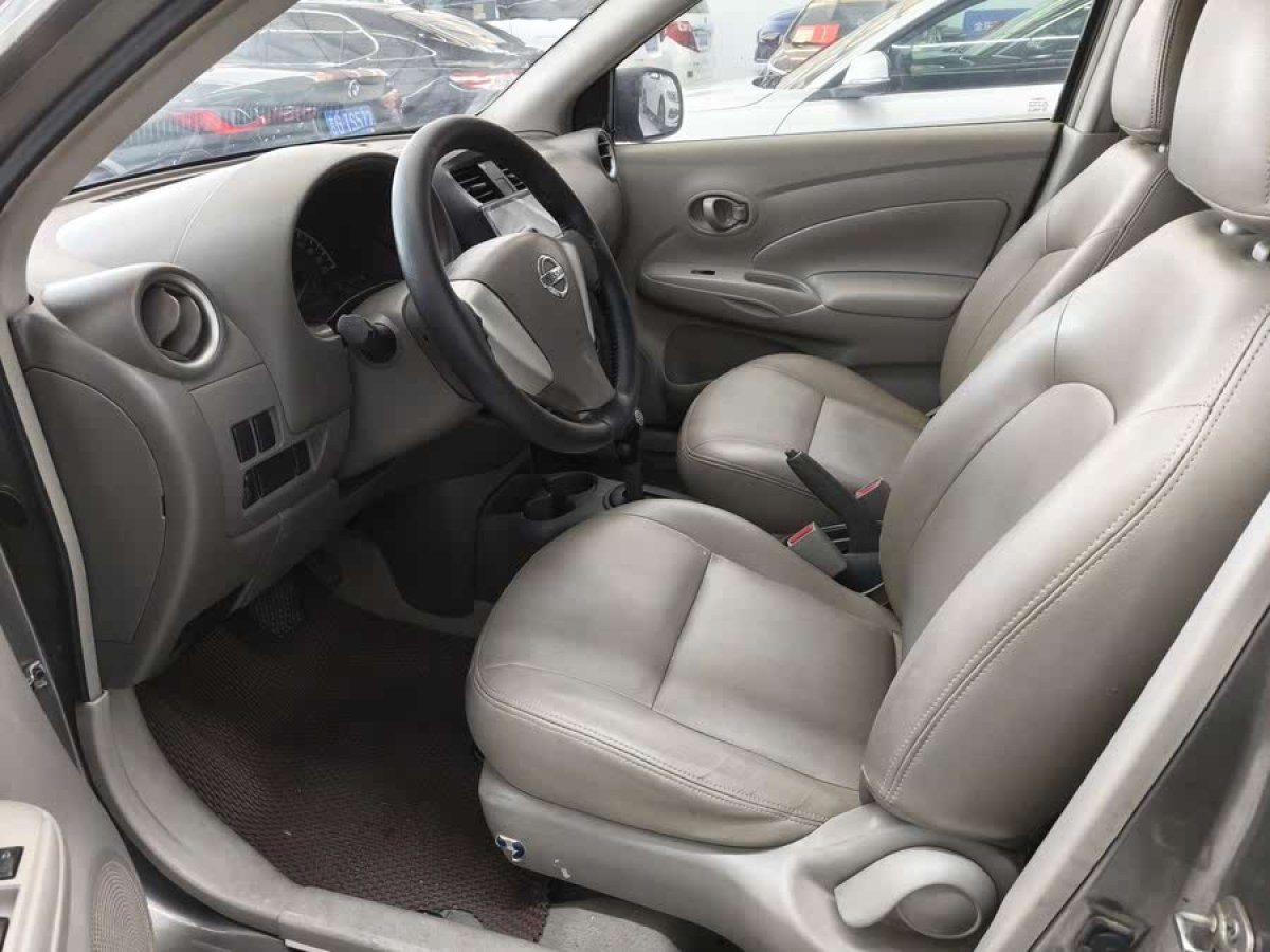 日產(chǎn) 陽(yáng)光  2015款 1.5XE CVT舒適版圖片
