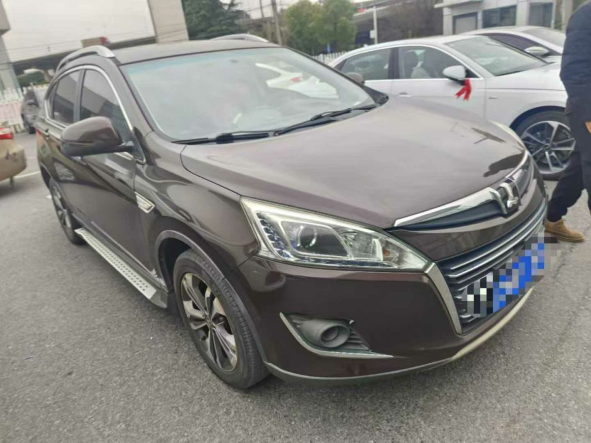 納智捷 優(yōu)6 SUV  2015款 1.8T 智尊型圖片