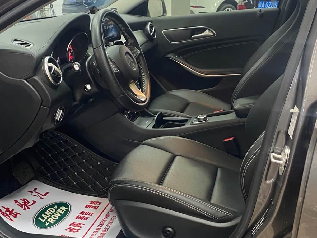 奔馳 奔馳GLA  2017款 GLA 220 4MATIC 時尚型圖片