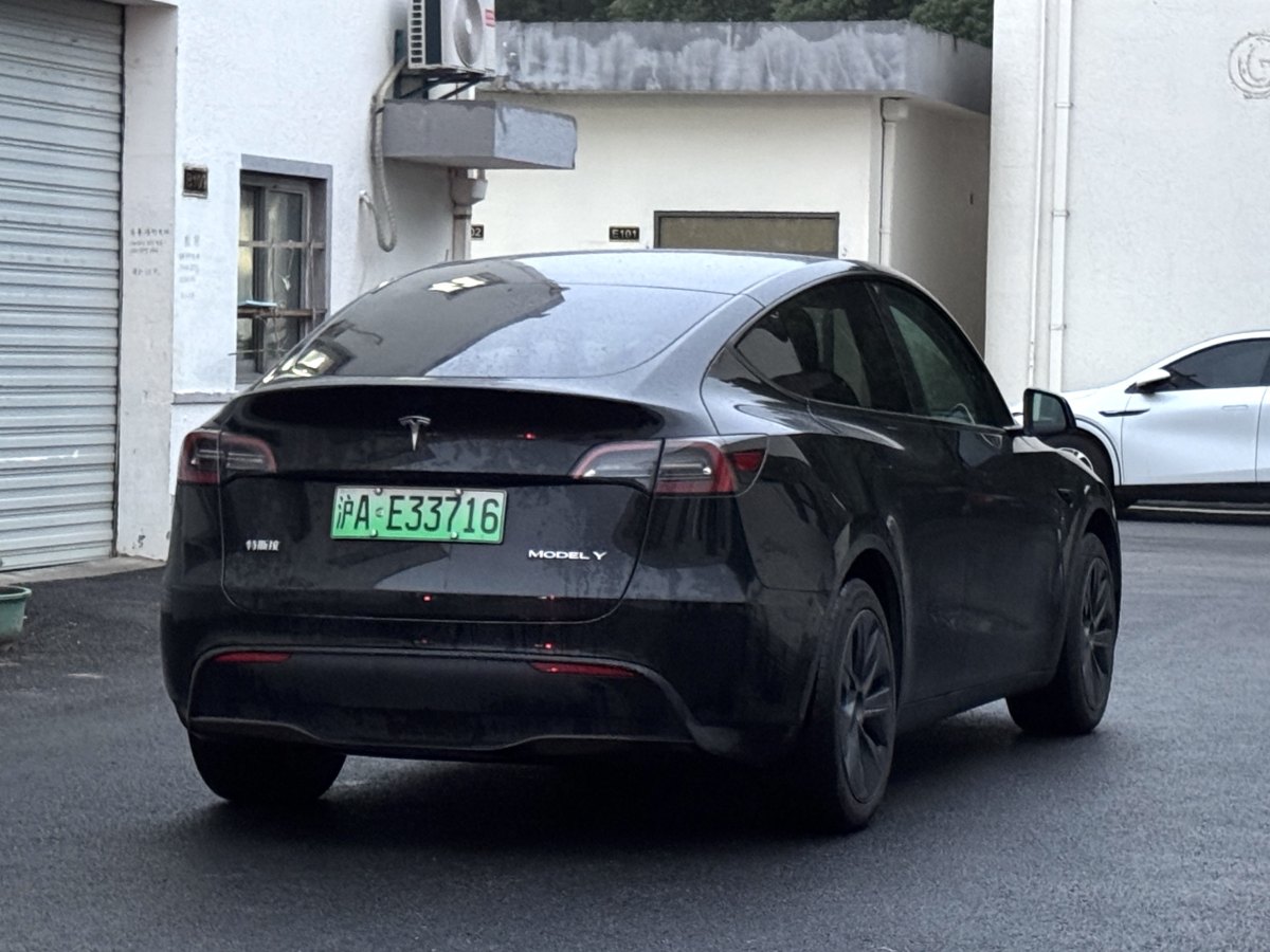 特斯拉 Model Y  2023款 煥新版 后輪驅(qū)動(dòng)圖片