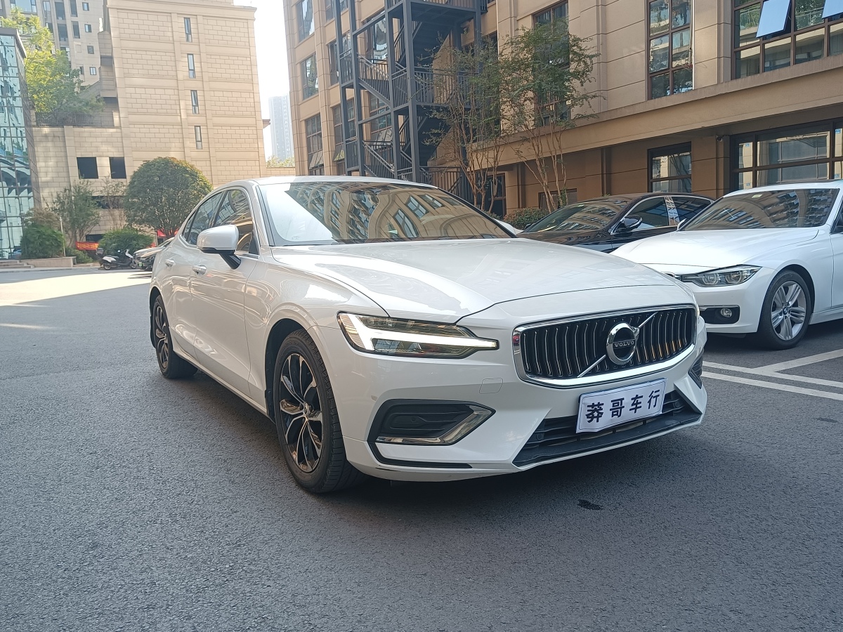 沃爾沃 S60  2017款 L 2.0T T4 智遠(yuǎn)版圖片