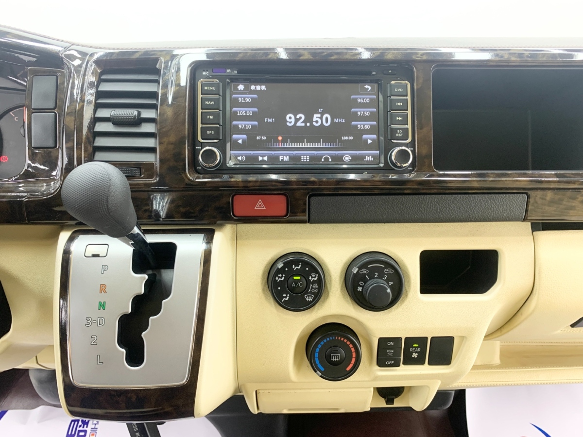 2020年6月豐田 HIACE 2015款 海獅 2.7L 自動(dòng) 汽油