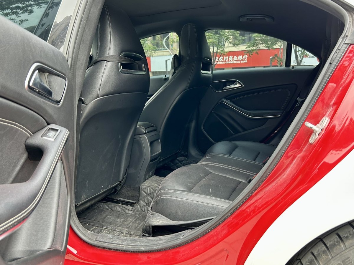 2017年9月奔驰 奔驰CLA级  2018款 CLA 200 动感型