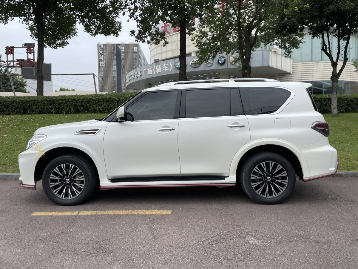 日產(chǎn) 途樂(lè)  2018款 4.0L 領(lǐng)英型圖片