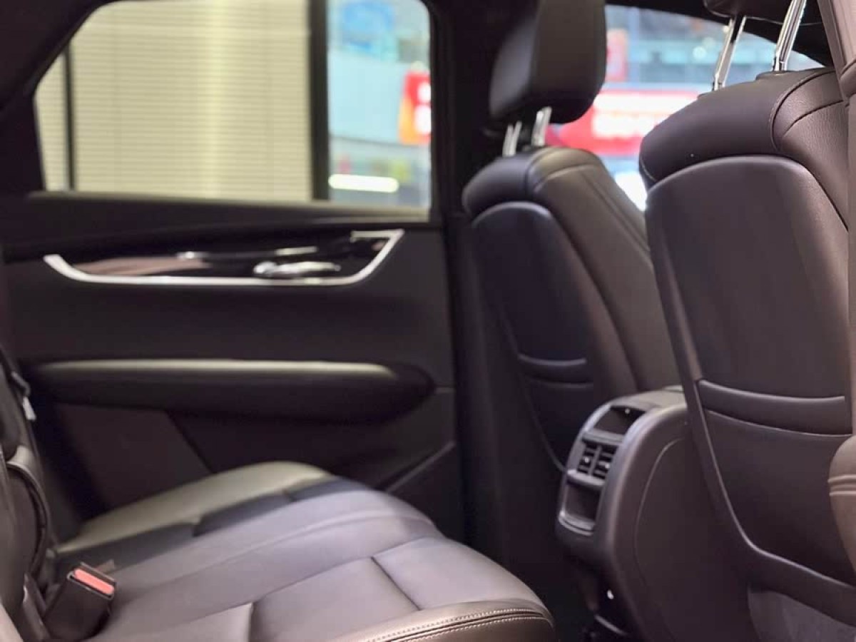 凱迪拉克 XT5  2021款 2.0T 兩驅(qū)豪華型圖片