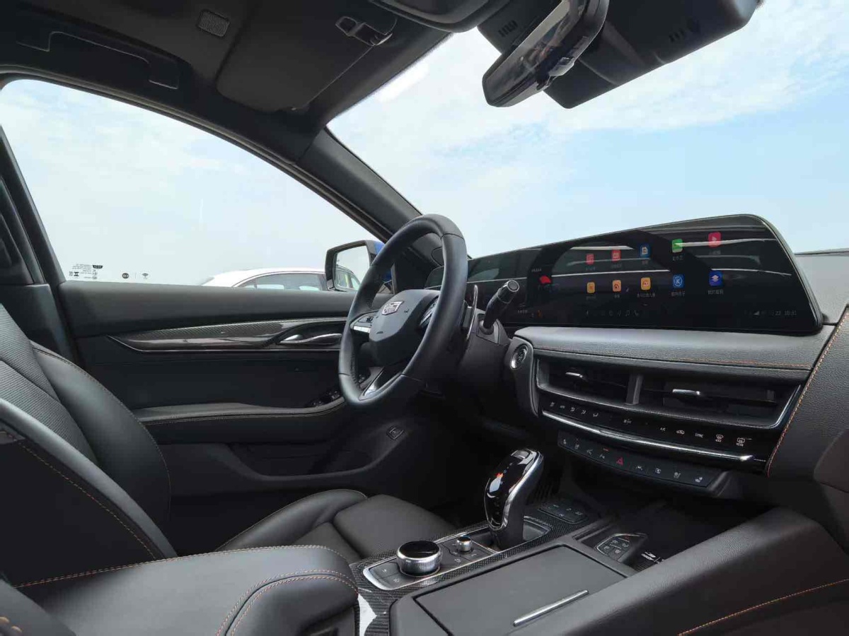 凱迪拉克 CT5  2022款 28T 鉑金型圖片