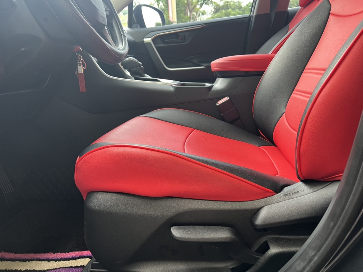 豐田 RAV4榮放  2023款 2.0L CVT兩驅(qū)都市版圖片