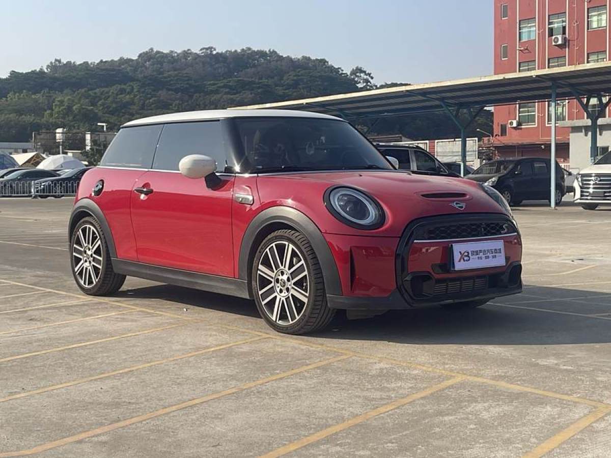 MINI MINI  2022款 改款 2.0T COOPER S 藝術(shù)家圖片