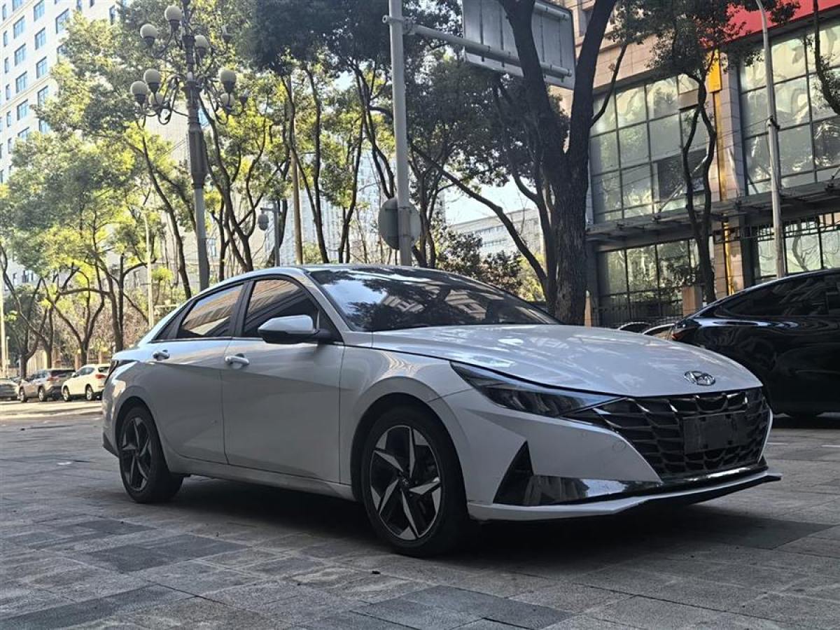 現(xiàn)代 伊蘭特  2022款 1.5L CVT GLS領(lǐng)先版圖片