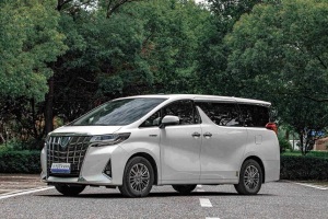 埃爾法 豐田 雙擎 2.5L 尊貴版