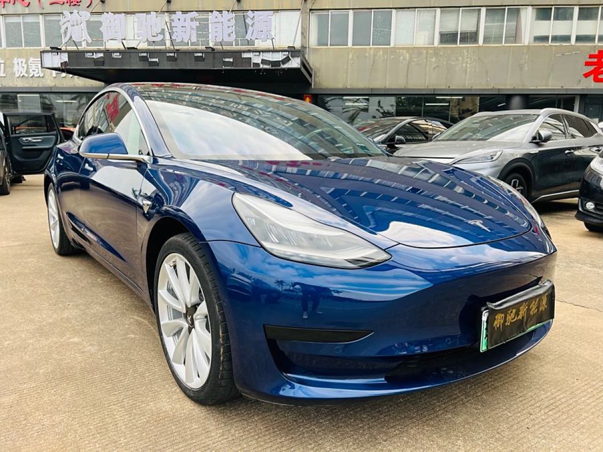 特斯拉 Model 3  2019款 標準續(xù)航后驅升級版圖片