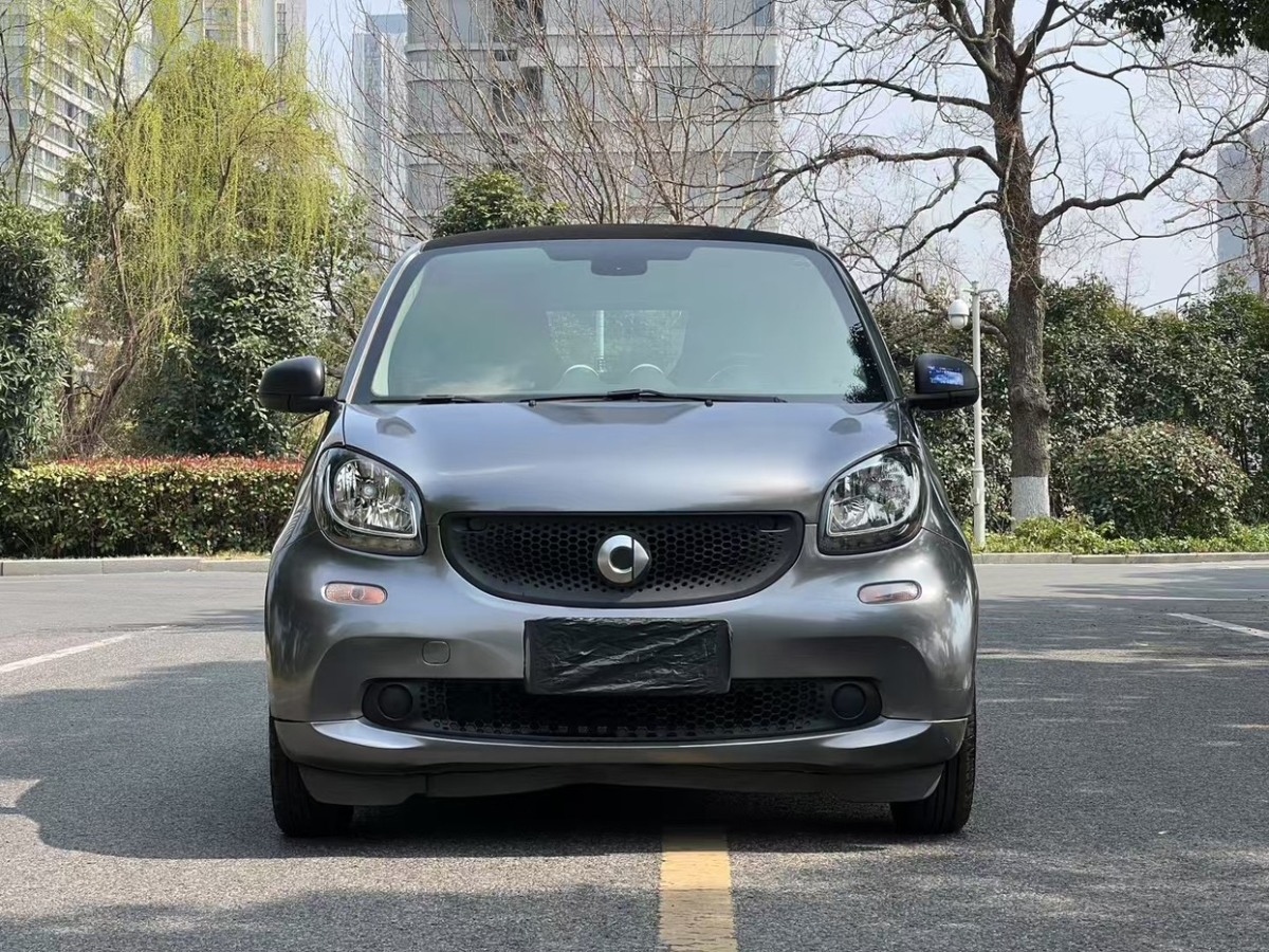 2017年3月smart fortwo  2015款 1.0L 52千瓦硬頂靈動(dòng)版