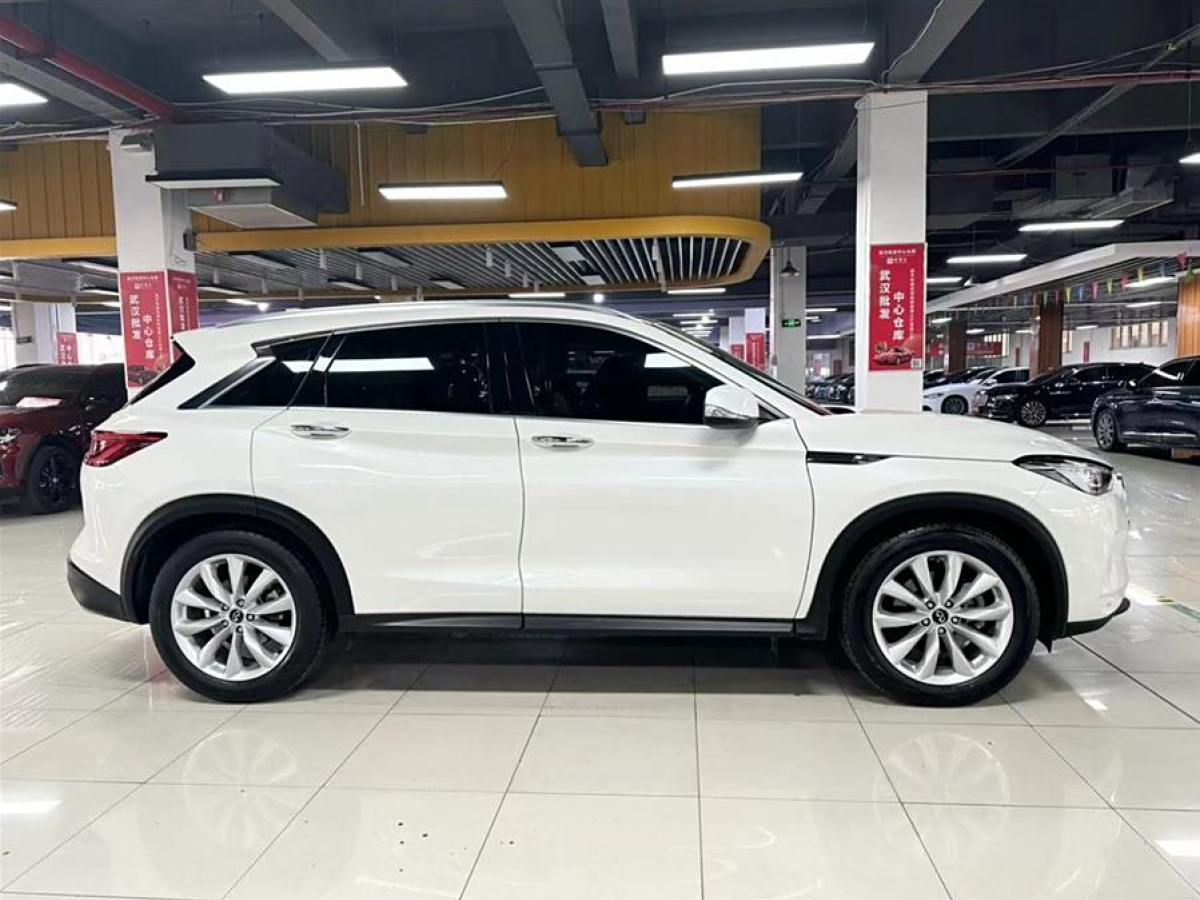 2019年11月英菲尼迪 QX50  2018款 2.0T 兩驅(qū)時(shí)尚版