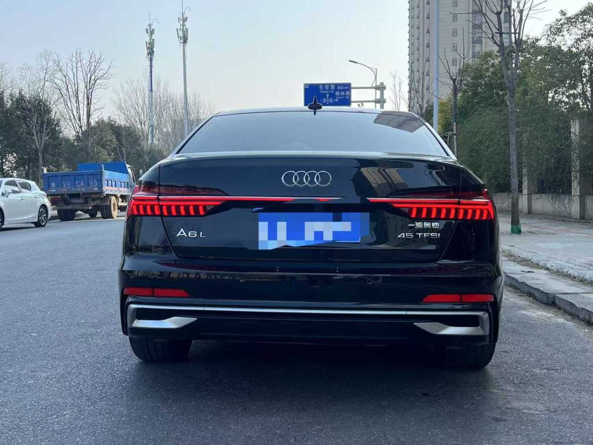 奧迪 奧迪A6L  2024款 45 TFSI 臻選動感型圖片