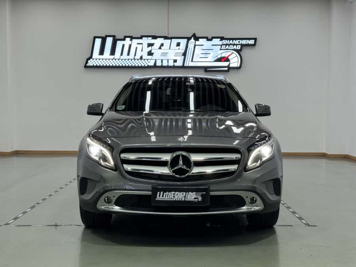 奔馳 奔馳GLA  2015款 GLA 220 4MATIC 時(shí)尚型圖片