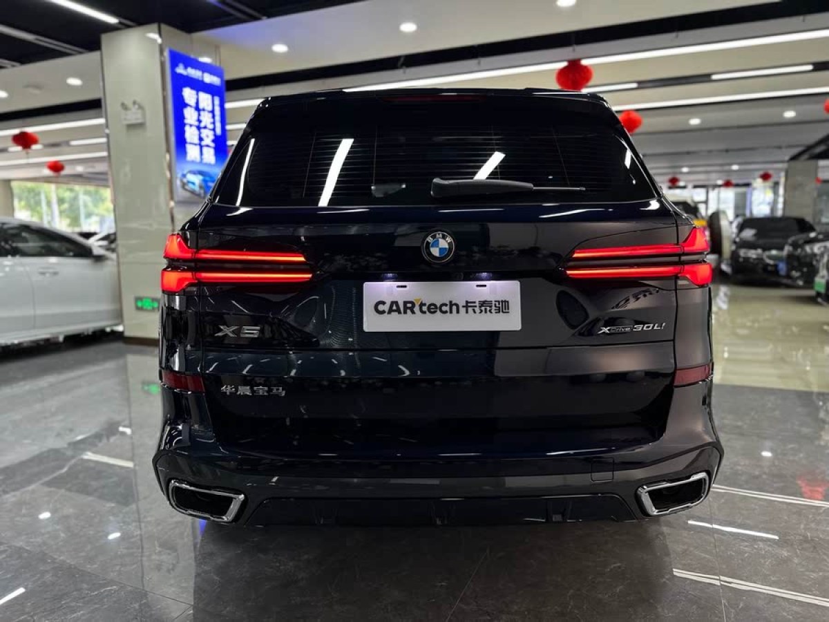 寶馬 寶馬X5  2023款 xDrive 30Li 尊享型M運動曜夜套裝圖片
