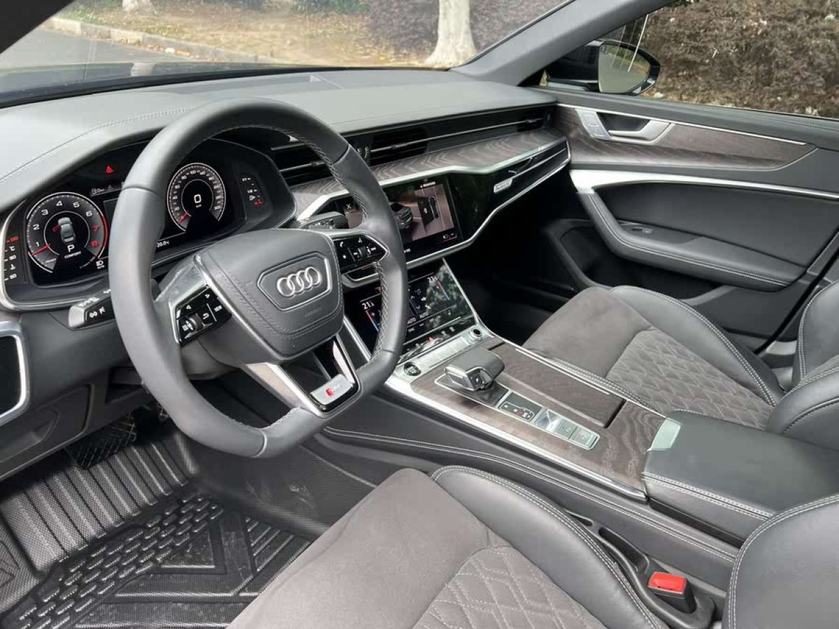 奧迪 奧迪A6L  2023款 改款 55 TFSI quattro 尊享動感型圖片