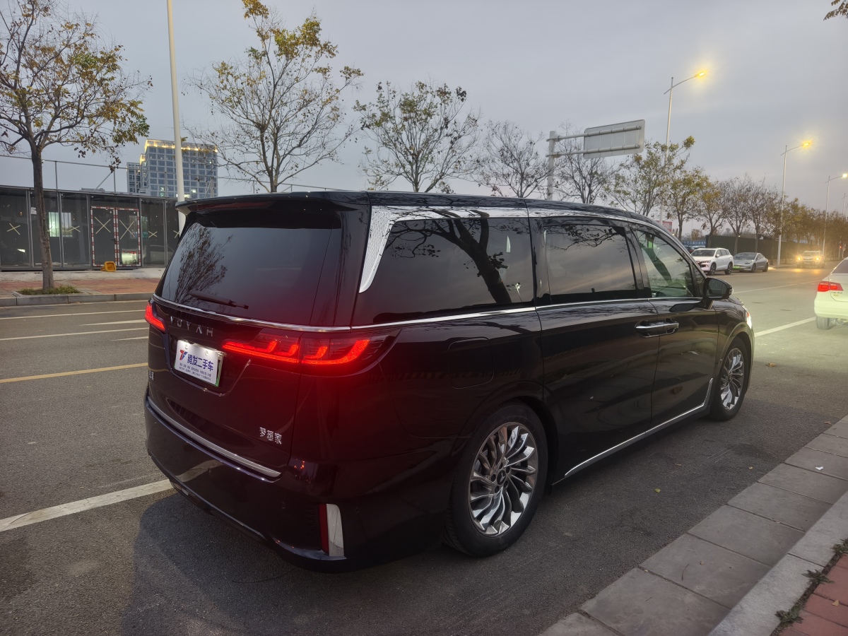 嵐圖 夢想家  2024款 PHEV 超長續(xù)航旗艦版圖片