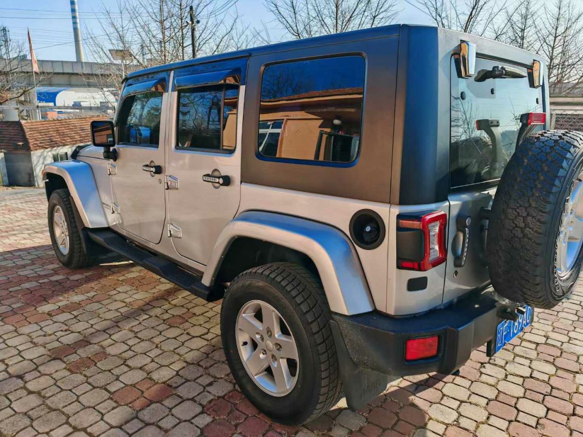 Jeep 牧馬人  2009款 3.8L Rubicon 兩門(mén)版圖片