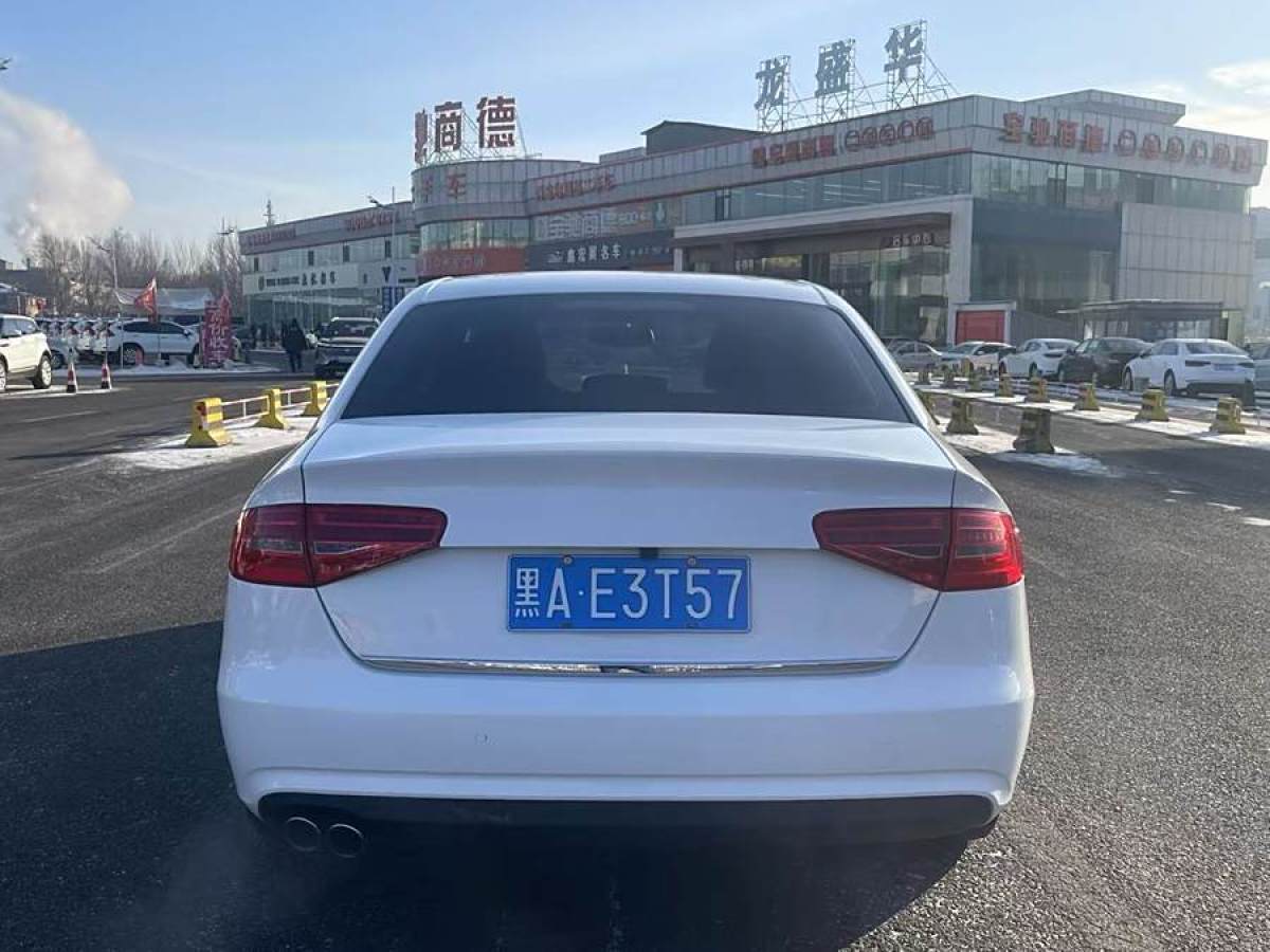 奧迪 奧迪A4L  2015款 35 TFSI 自動標準型圖片