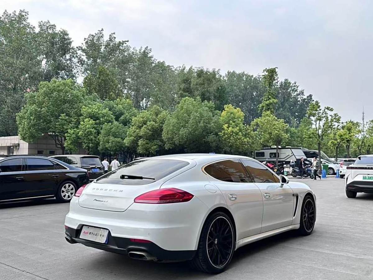 2014年7月保時(shí)捷 Panamera  2014款 Panamera 4 3.0T