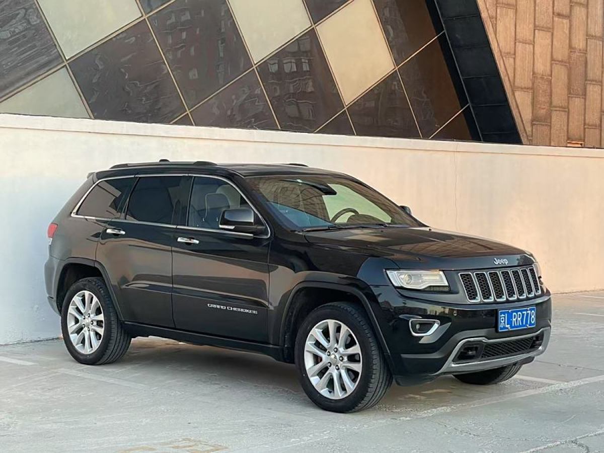 Jeep 大切諾基  2015款 3.6L 豪華導(dǎo)航版圖片