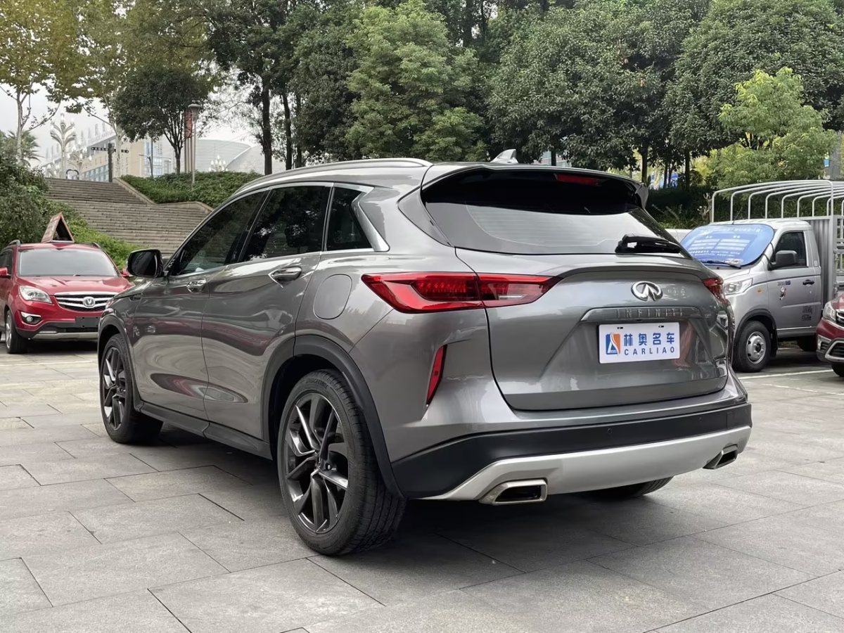 英菲尼迪 QX50  2020款 2.0T 30周年限量版圖片