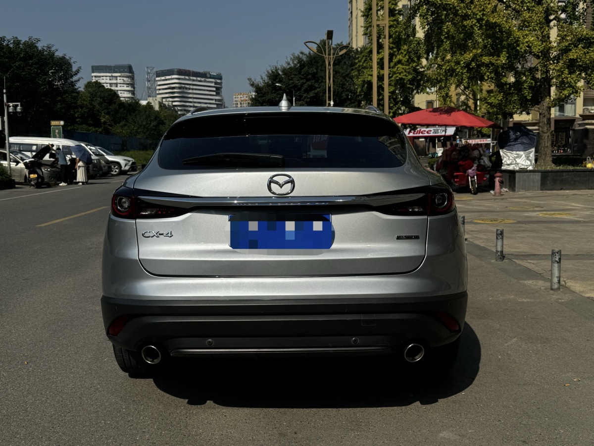 馬自達 CX-4  2021款 2.0L 自動兩驅(qū)藍天活力版圖片