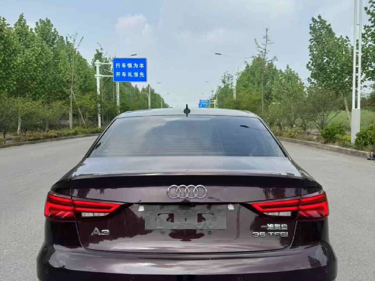 奧迪 奧迪A3  2019款 A3 35TFSI Limousine時尚型圖片