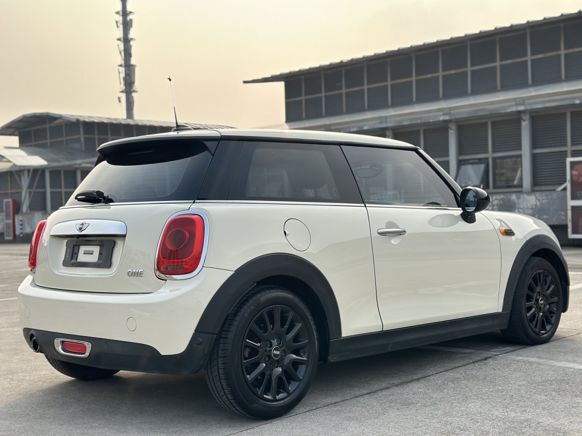 MINI MINI  2016款 1.2T ONE 先鋒派圖片