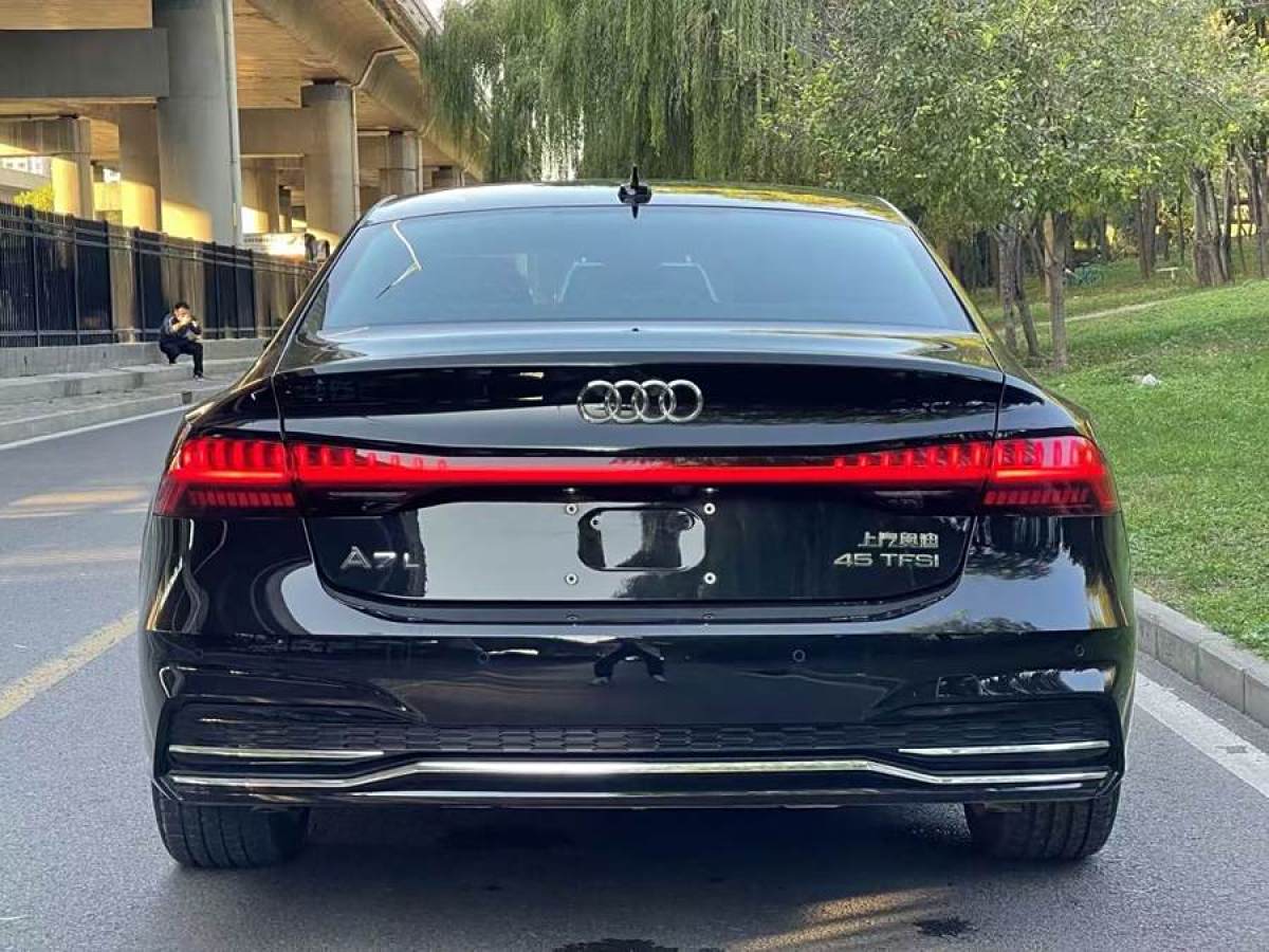 奧迪 奧迪A7L  2024款 45TFSI S-line 筑夢型 流晶套裝圖片