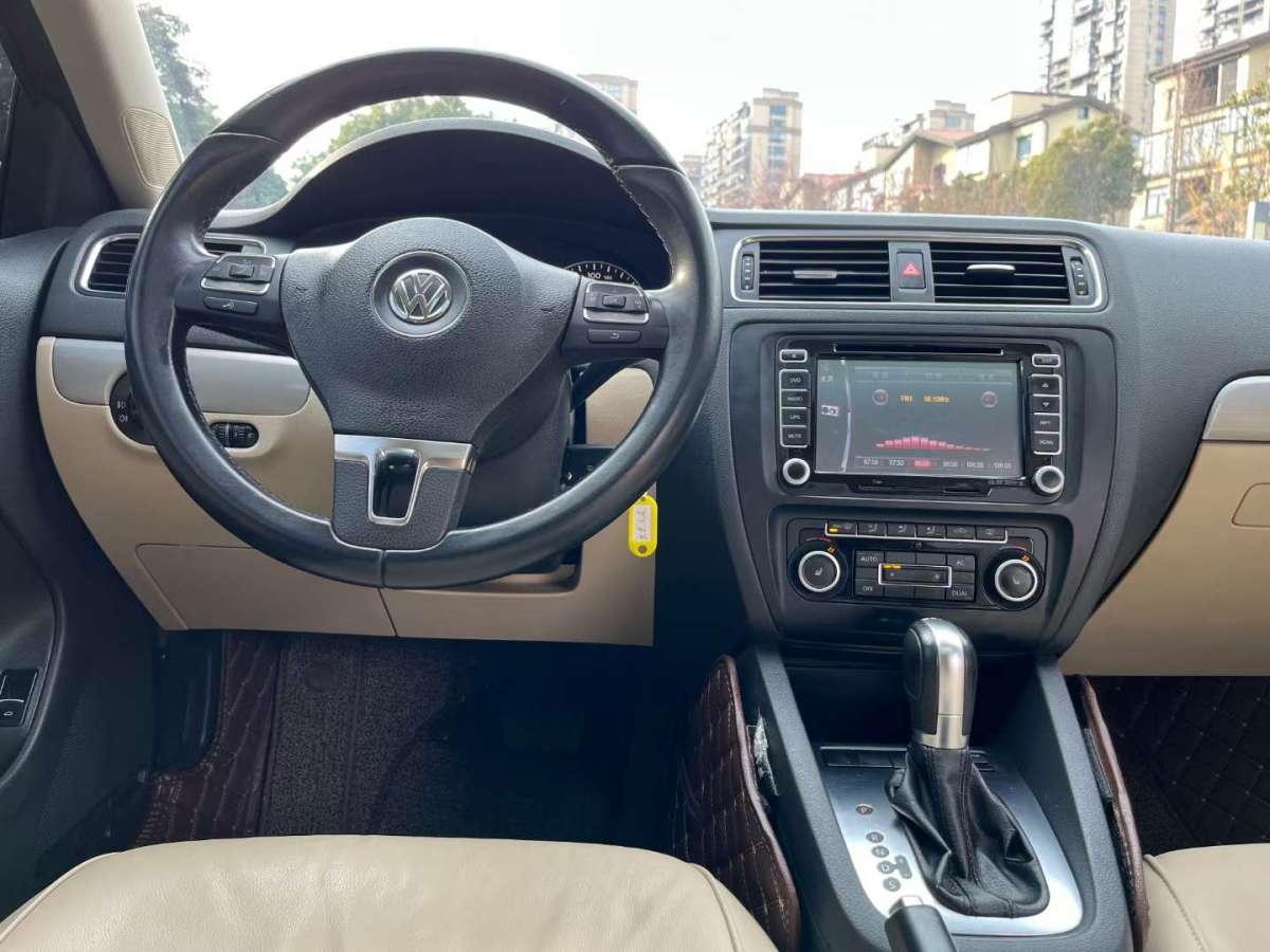 大众 速腾  2012款 1.4TSI 自动豪华型图片