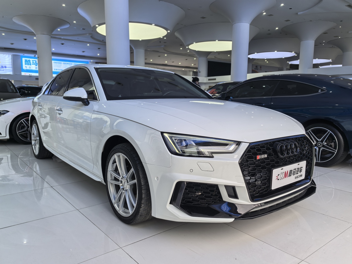 奧迪 奧迪A4L  2017款 45 TFSI quattro 特別版圖片