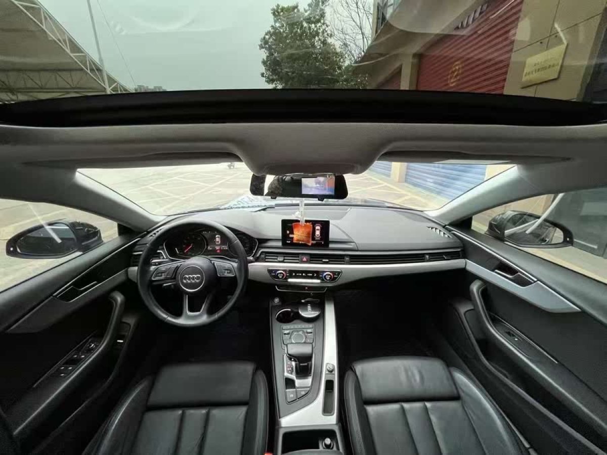 奧迪 奧迪A5  2019款 Sportback 40 TFSI 時(shí)尚型圖片