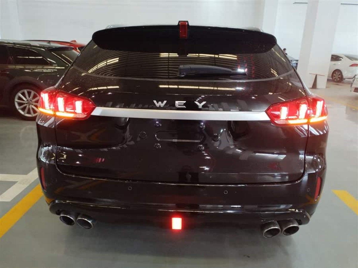WEY VV5  2019款  1.5T 兩驅(qū)顏先鋒圖片