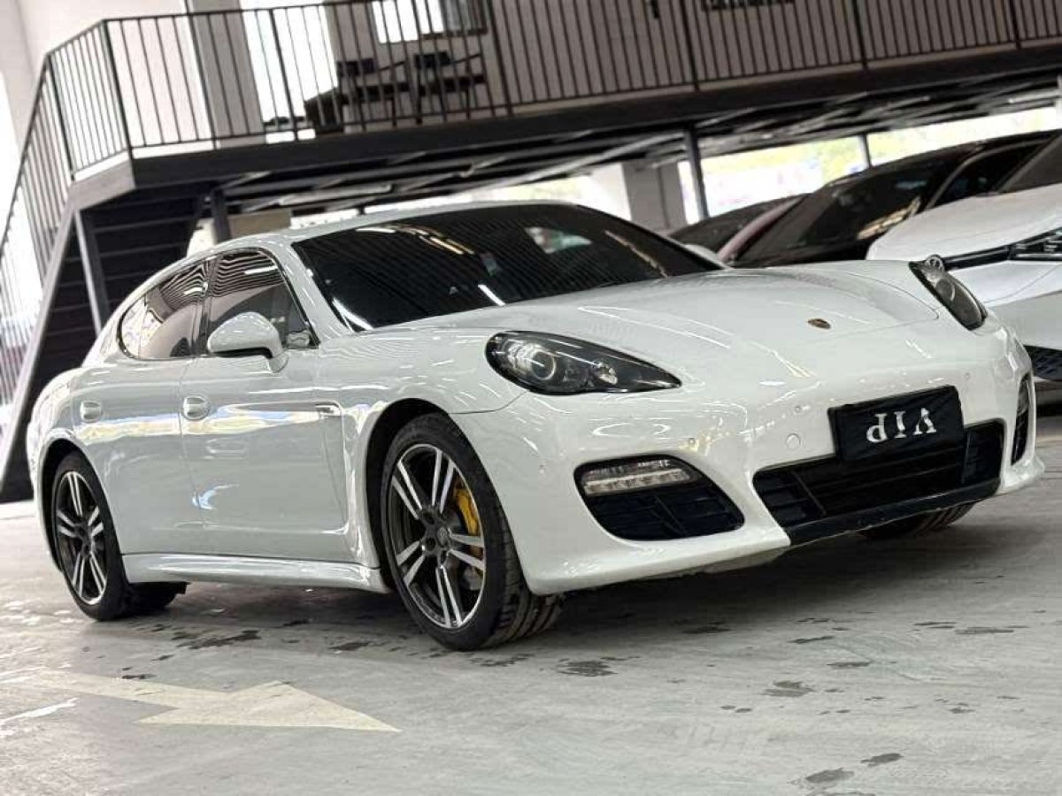 保時(shí)捷 Panamera  2013款 Panamera 4 Platinum Edition 3.6L圖片