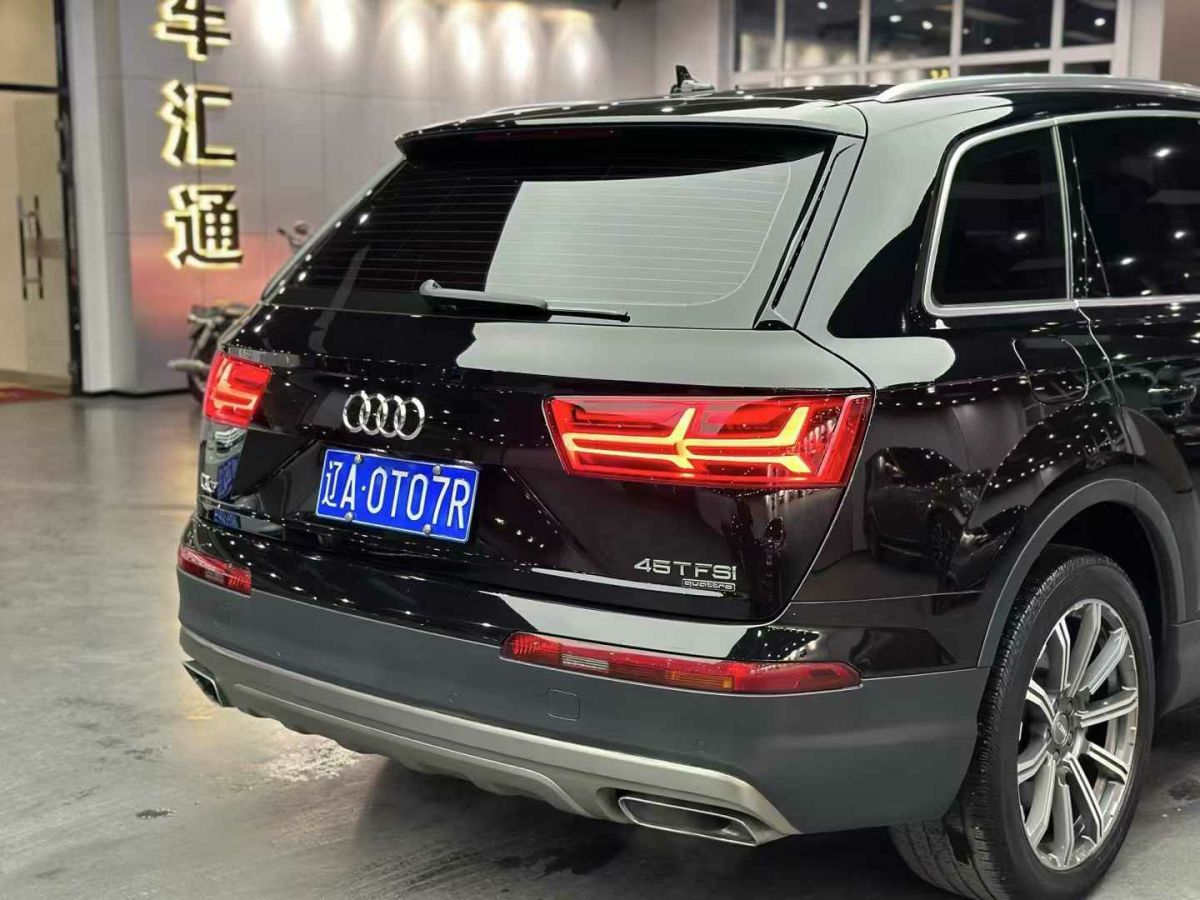 奧迪 奧迪Q7  2016款 40 TFSI S line運(yùn)動(dòng)型圖片