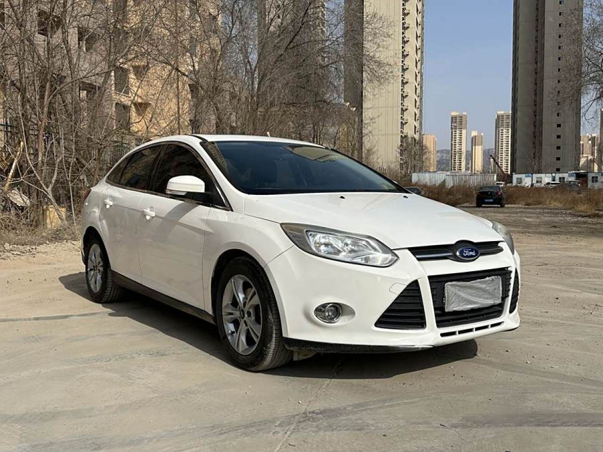 2014年3月福特 ?？怂? 2012款 三廂 1.6L 自動風尚型