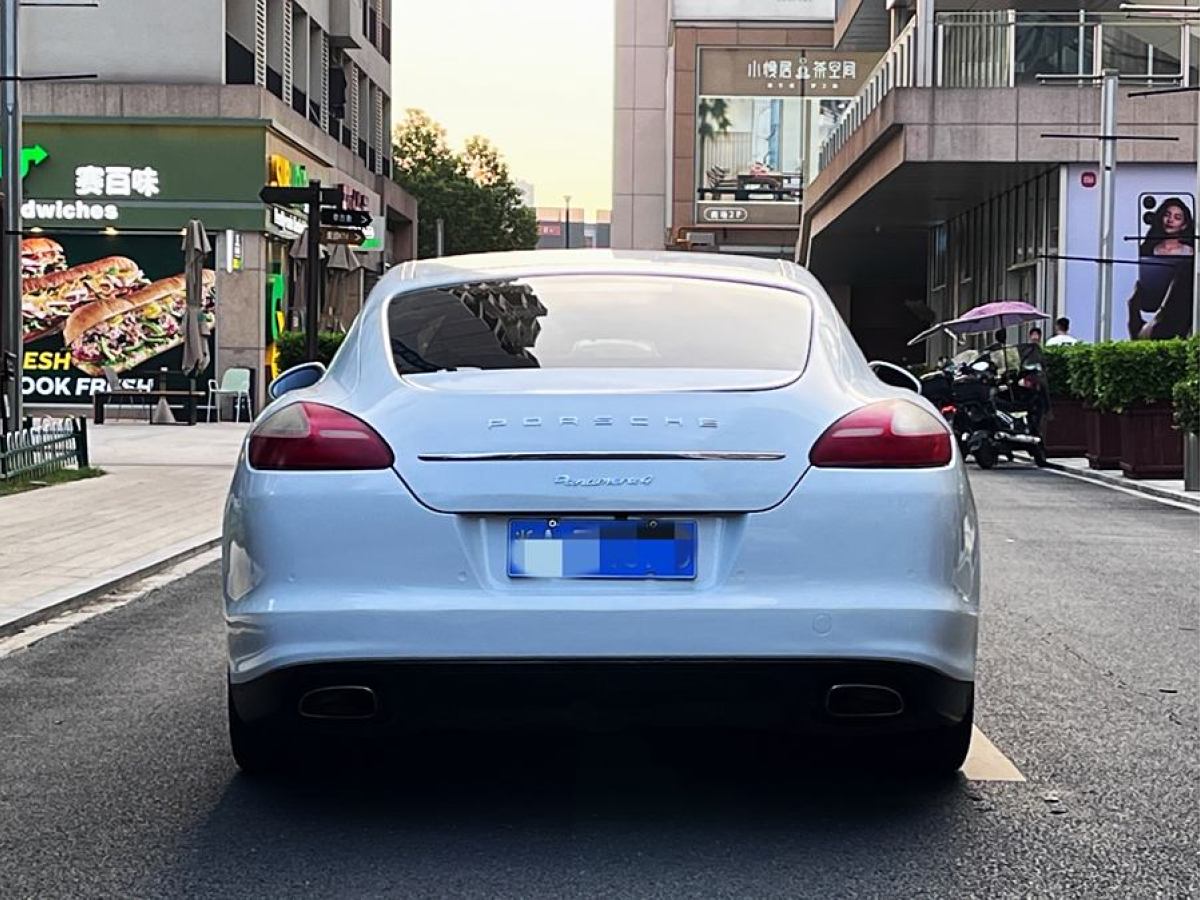 2012年2月保時(shí)捷 Panamera  2010款 Panamera 4 3.6L