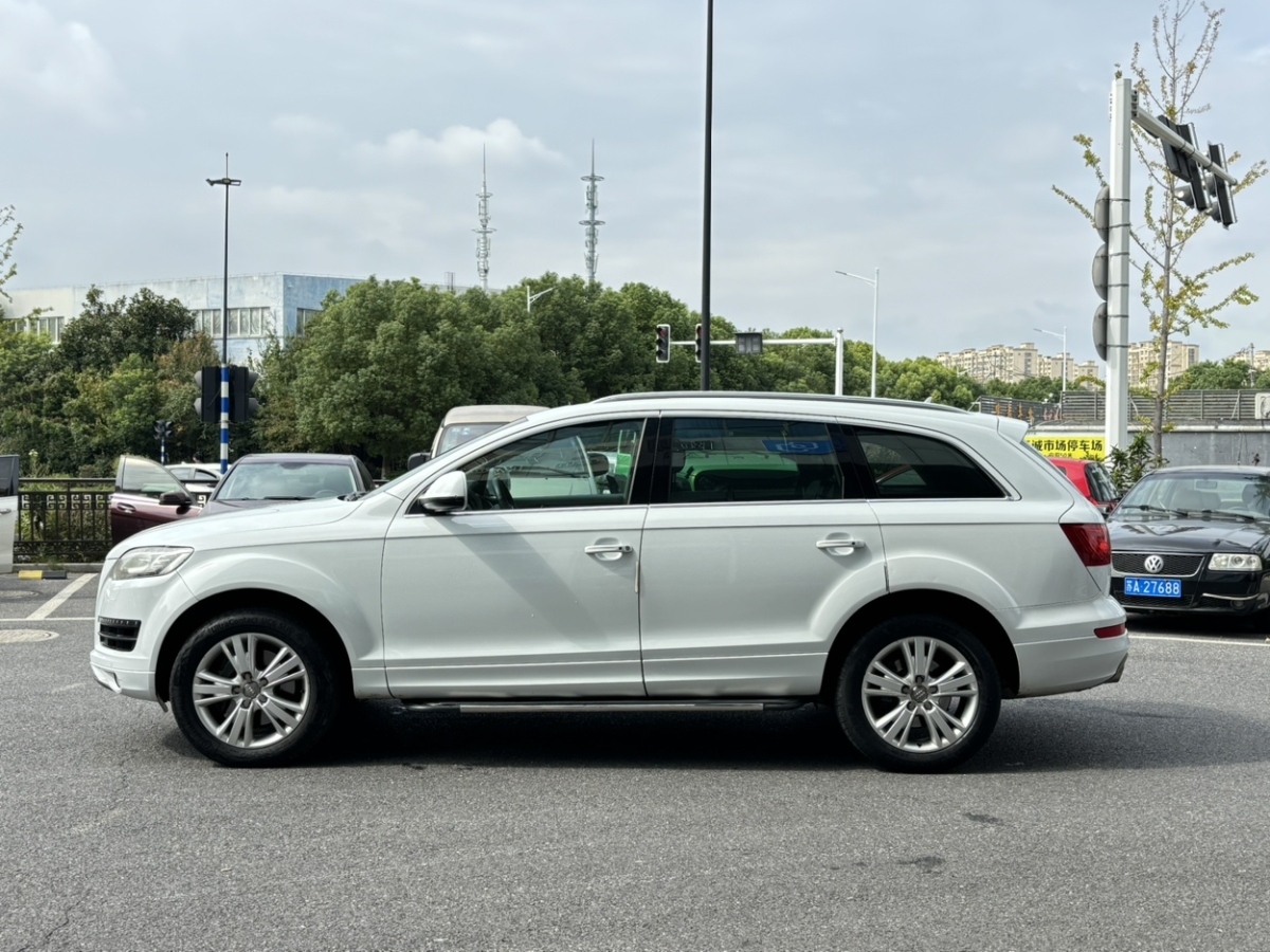 奧迪 奧迪Q7  2012款 3.0 TFSI 進取型(200kW)圖片