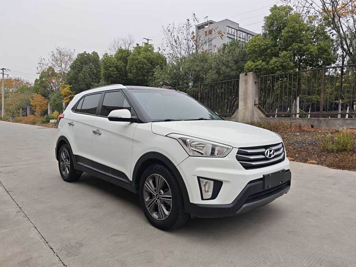 現(xiàn)代 ix25  2015款 1.6L 自動兩驅(qū)智能型GLS圖片