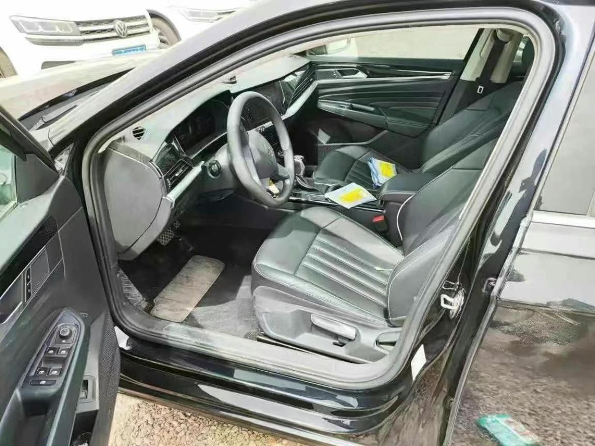 大眾 帕薩特  2022款 280TSI 商務(wù)版圖片