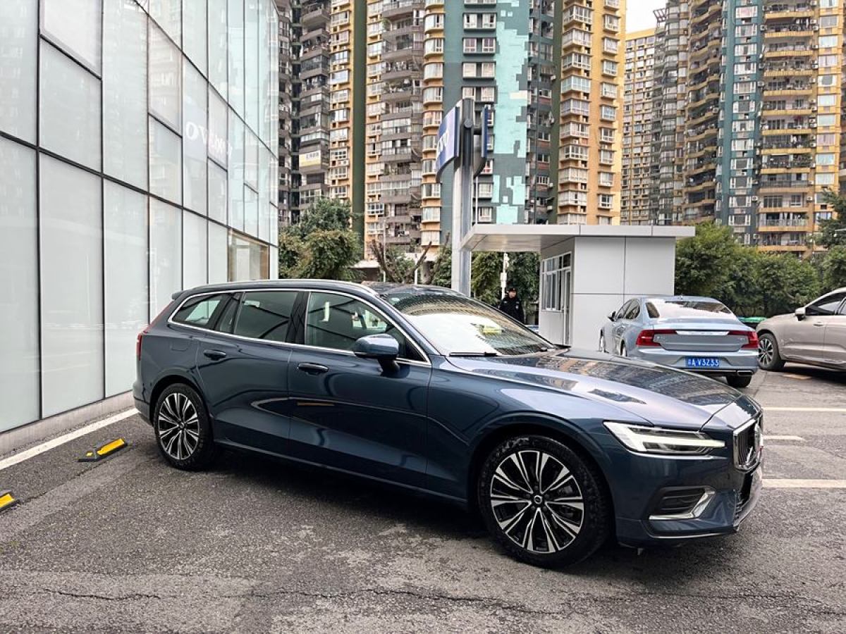 沃爾沃 V60  2024款 B5 智遠豪華版圖片