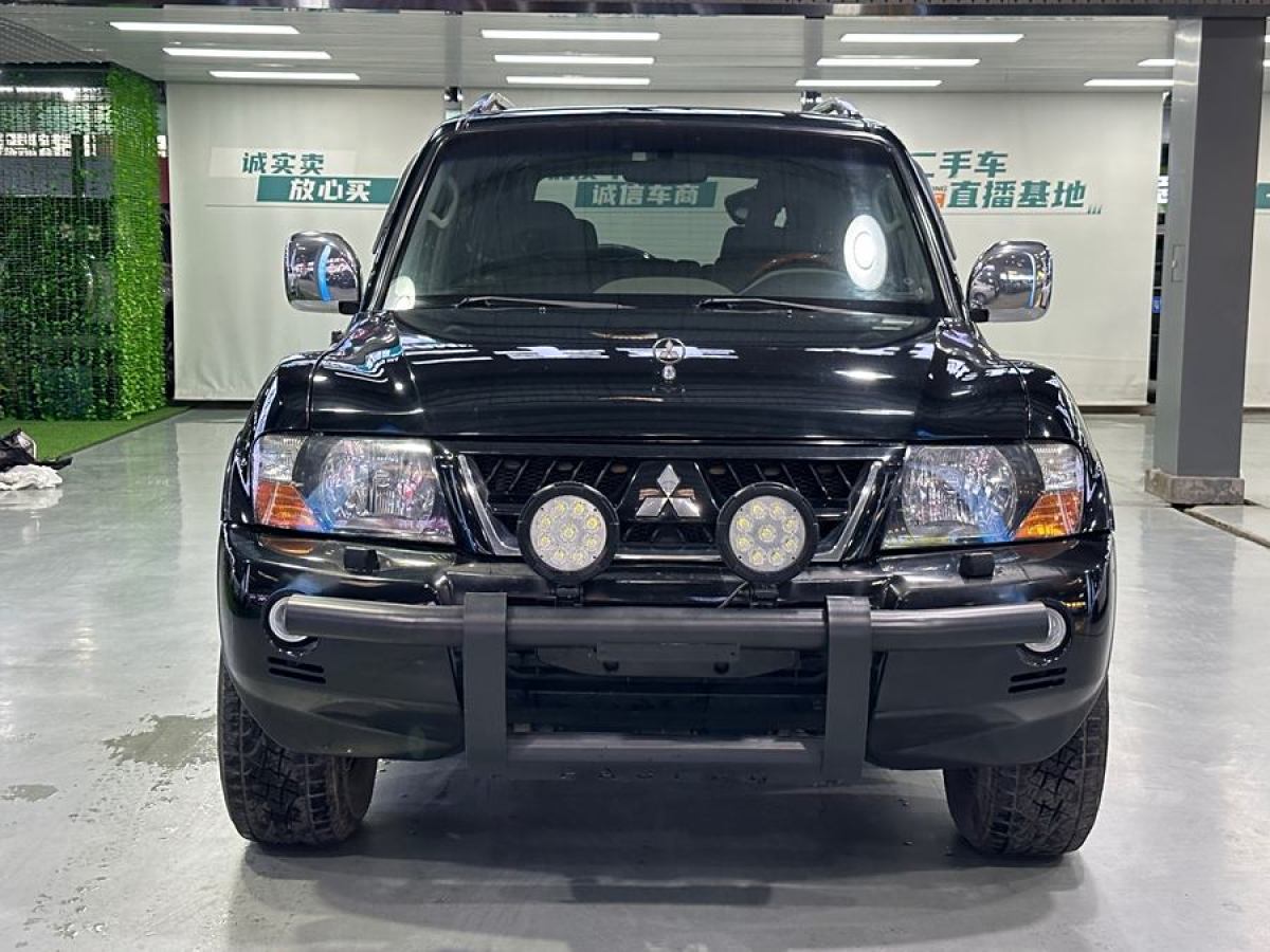 2004年6月三菱 帕杰羅  1994款 3.0L