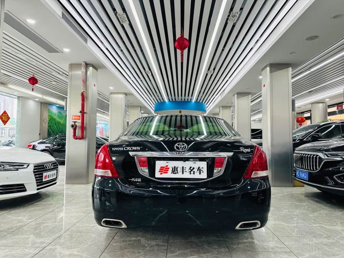 豐田 皇冠  2012款 2.5L Royal 導(dǎo)航版圖片