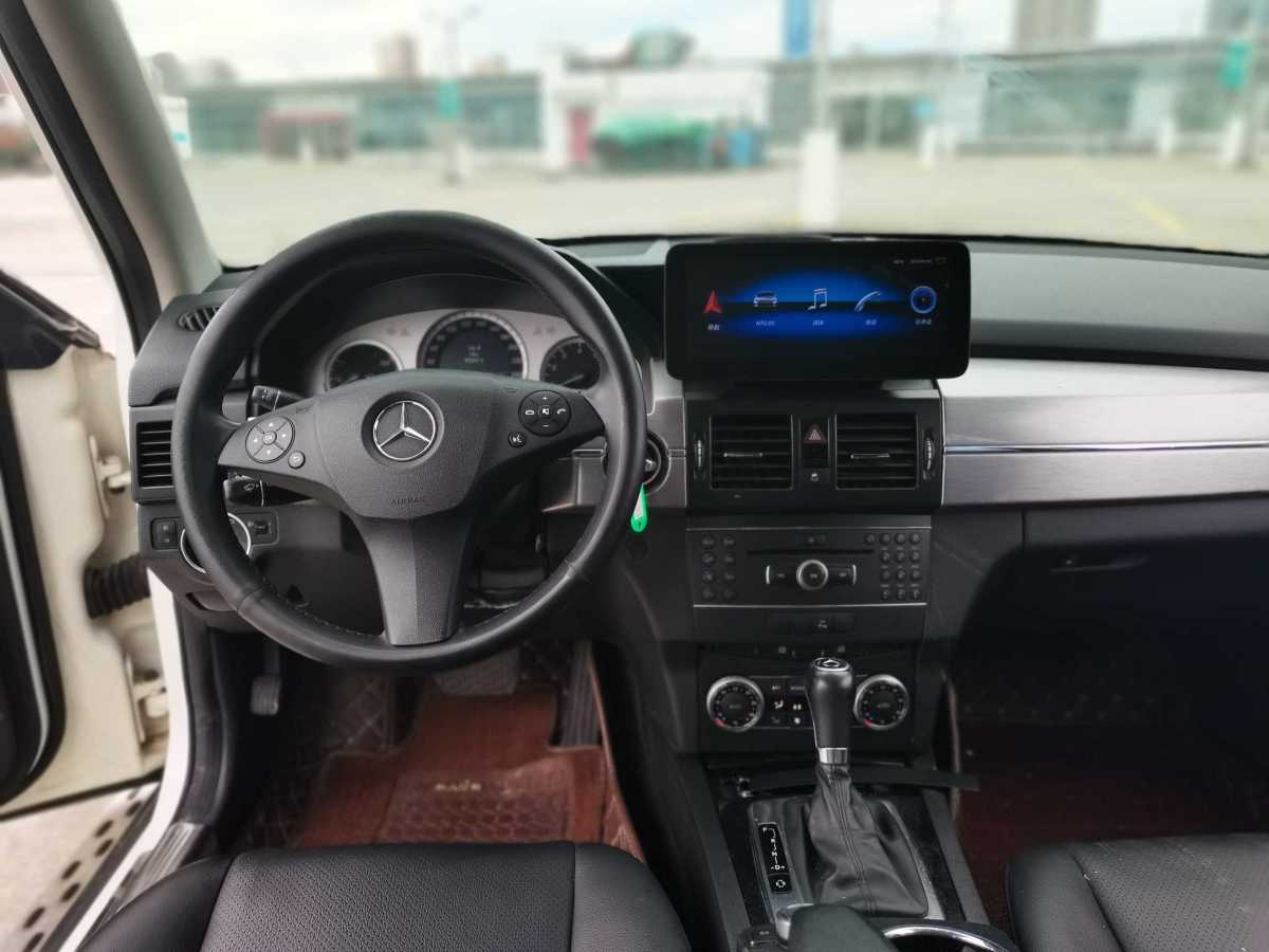 2012年1月奔驰 奔驰GLK级  2011款 GLK 300 4MATIC 时尚型