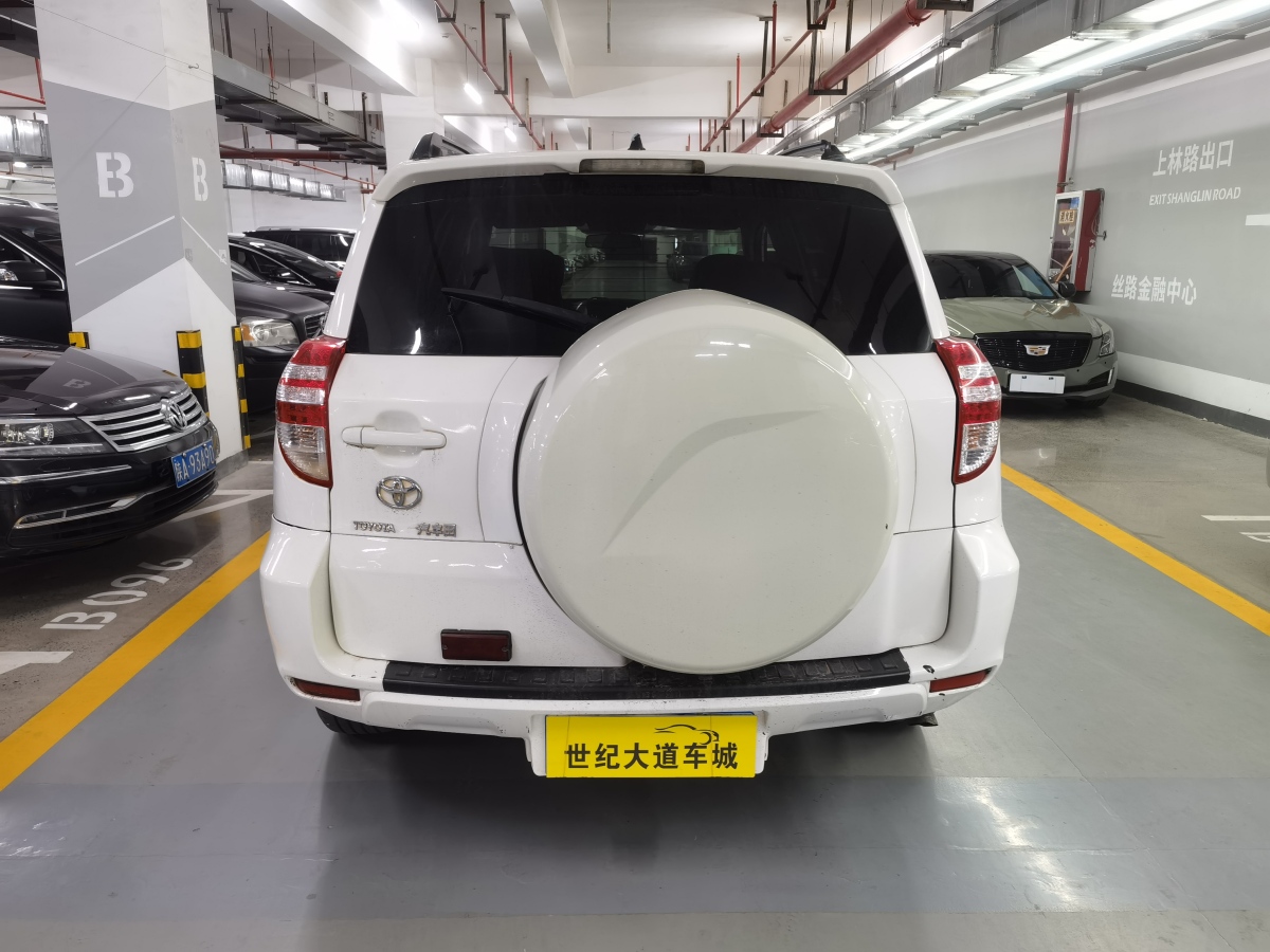 豐田 RAV4  2019款 榮放 2.0L CVT兩驅(qū)先鋒版圖片