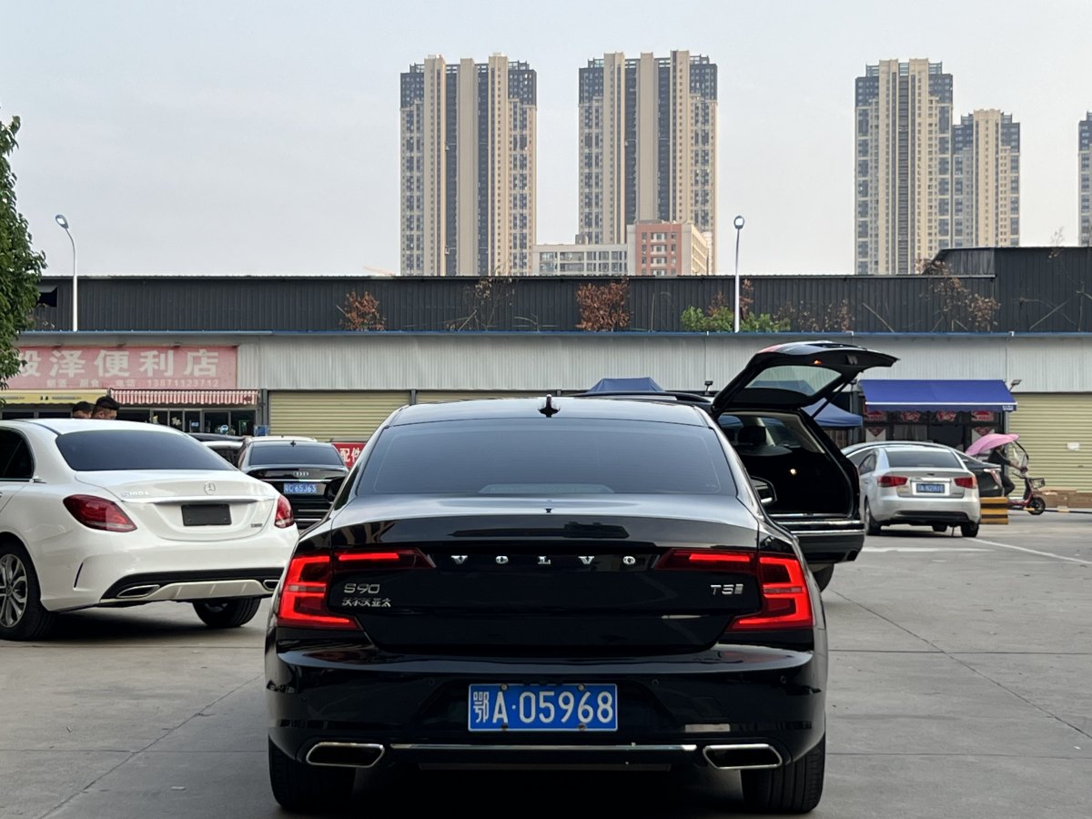 沃爾沃 S90  2018款 T5 智雅版圖片